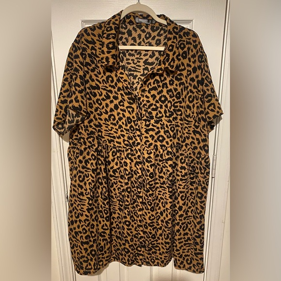 Leopard Print Smock Dress - Picture 2 of 4